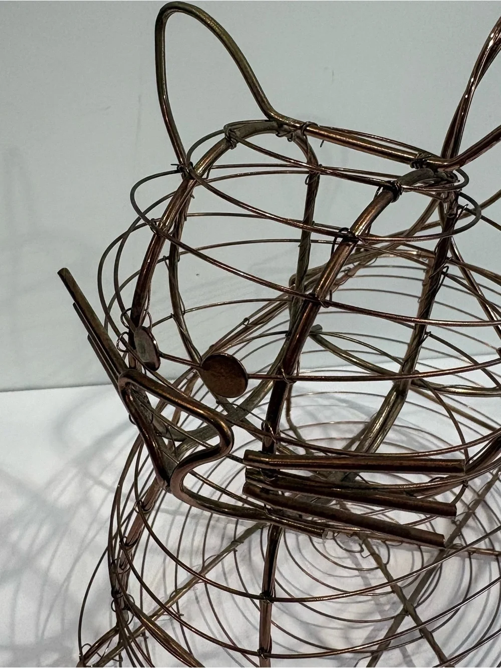 Vtg Copper Wire Cat Egg Basket Kitsch 90’s Cottage Decor Country Farm Barn